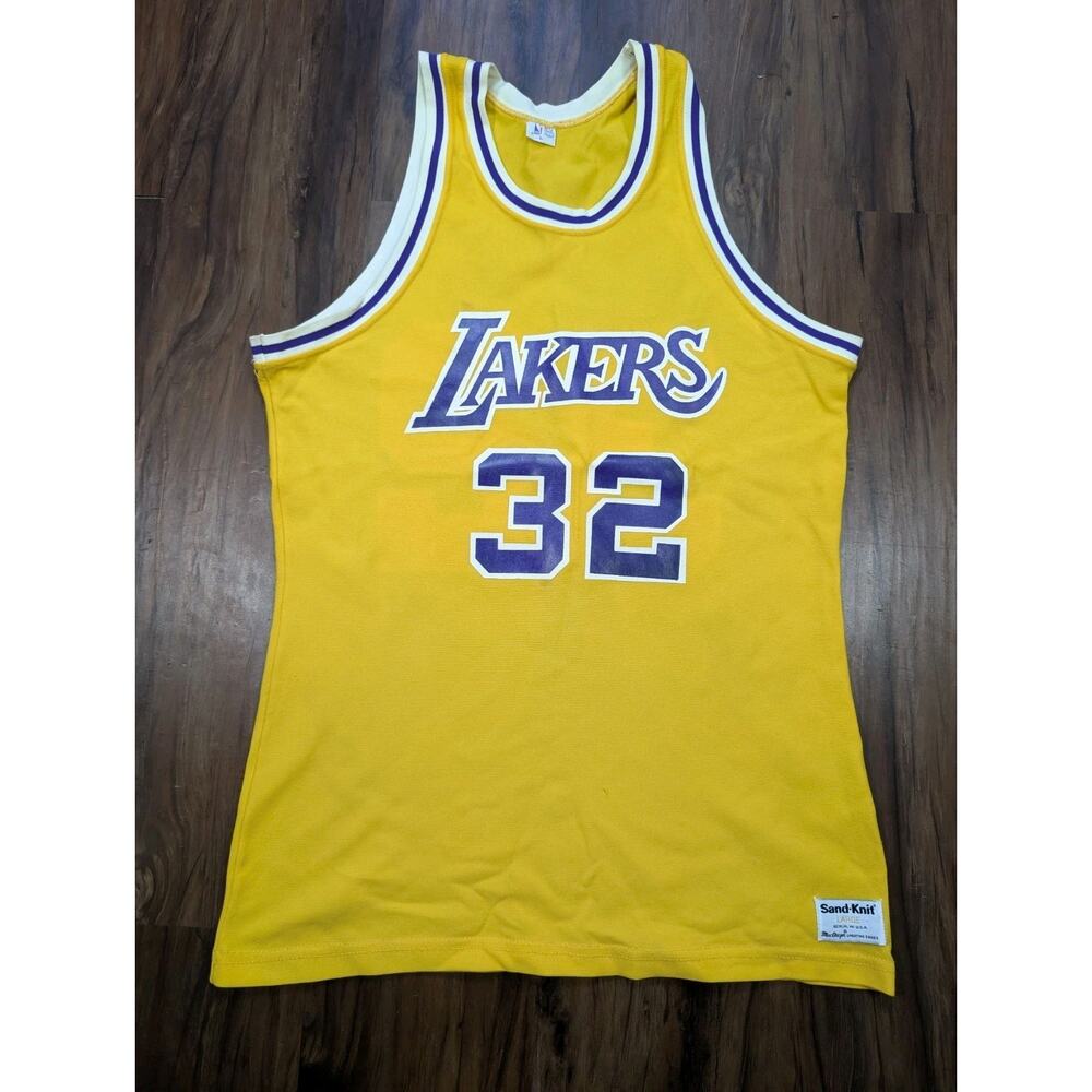 VINTAGE LA Lakers #32 Magic Johnson Large MacGregor Sand Knit Yellow Jersey